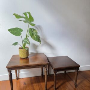 Accueil paire de tables gigognes vintage style louis xvi en bois