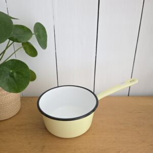 Accueil casserole émaillée orange vintage – cuisine rétro années 70