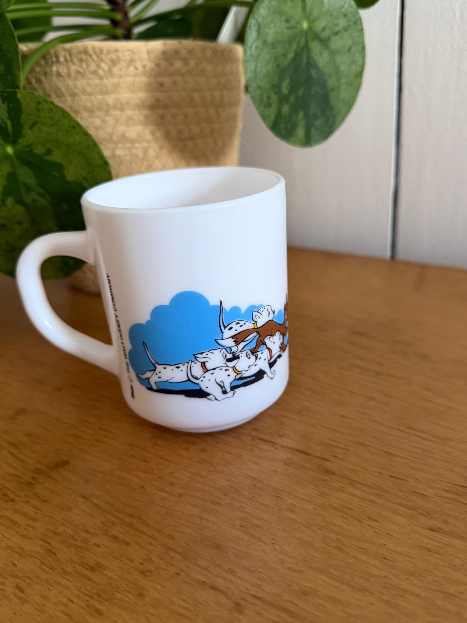 tasse vintage disney les 101 dalmatiens arcopal tasse vintage disney les 101 dalmatiens arcopal