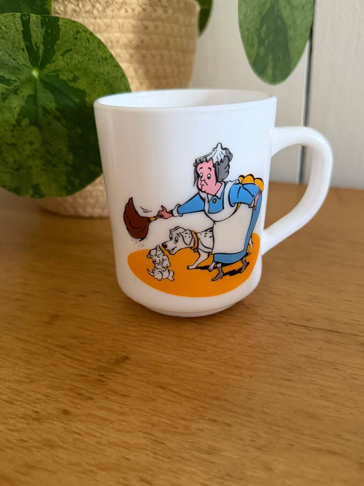 tasse vintage disney les 101 dalmatiens arcopal tasse vintage disney les 101 dalmatiens arcopal