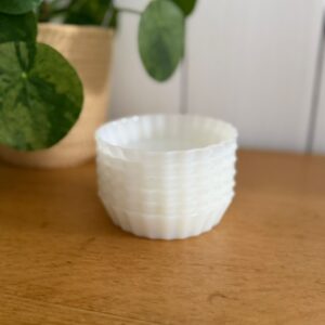 lot de 6 coupelles à tartelettes lever en verre opalin blanc vintage