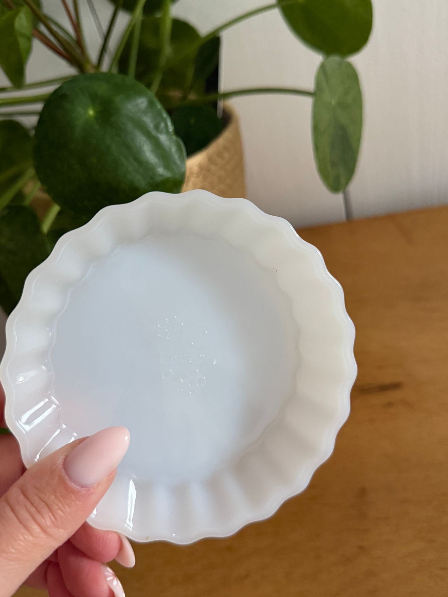 lot de 6 coupelles à tartelettes lever en verre opalin blanc vintage lot de 6 coupelles à tartelettes lever en verre opalin blanc vintage