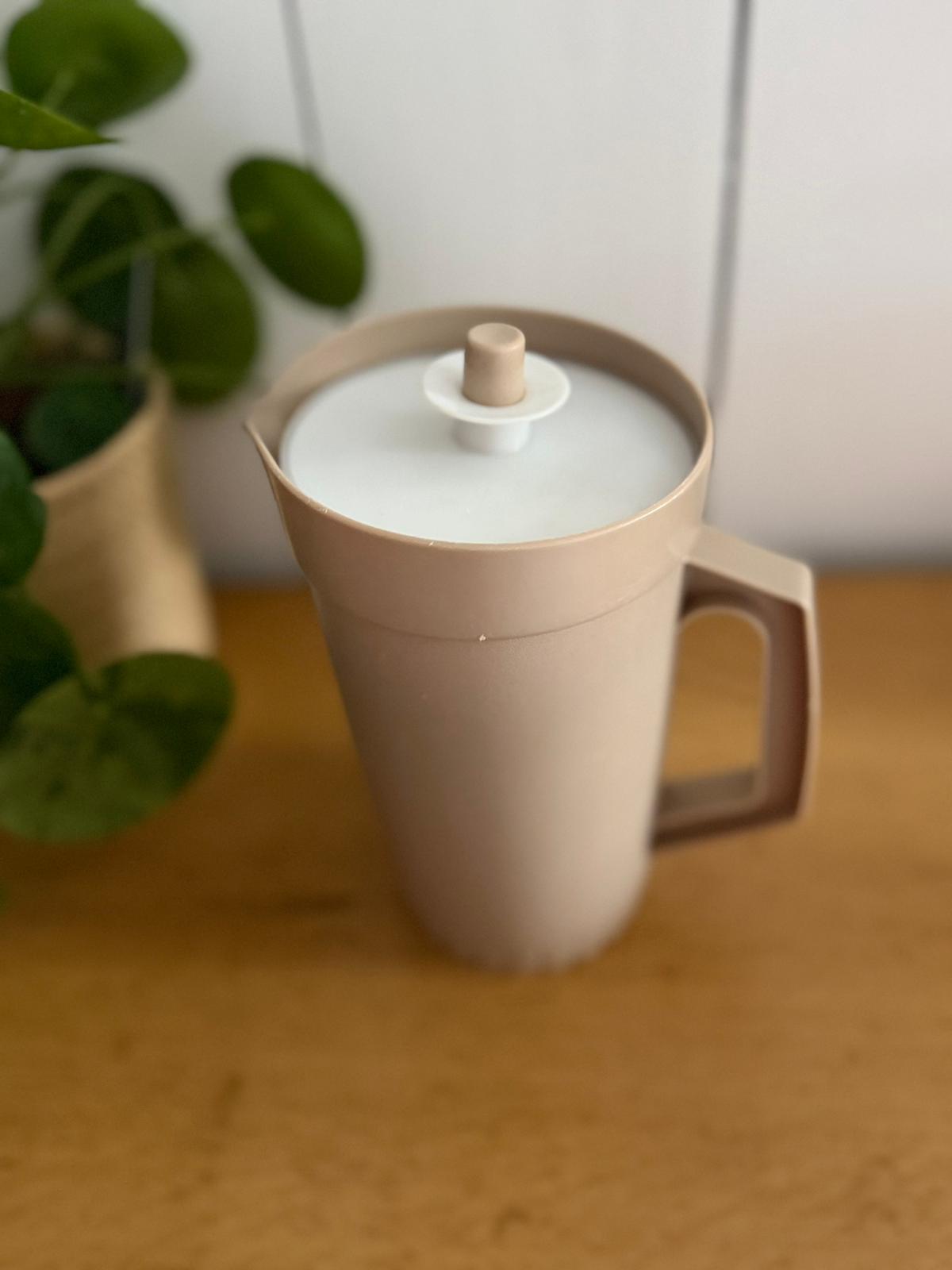 pichet isotherme tupperware vintage beige pichet isotherme tupperware vintage beige