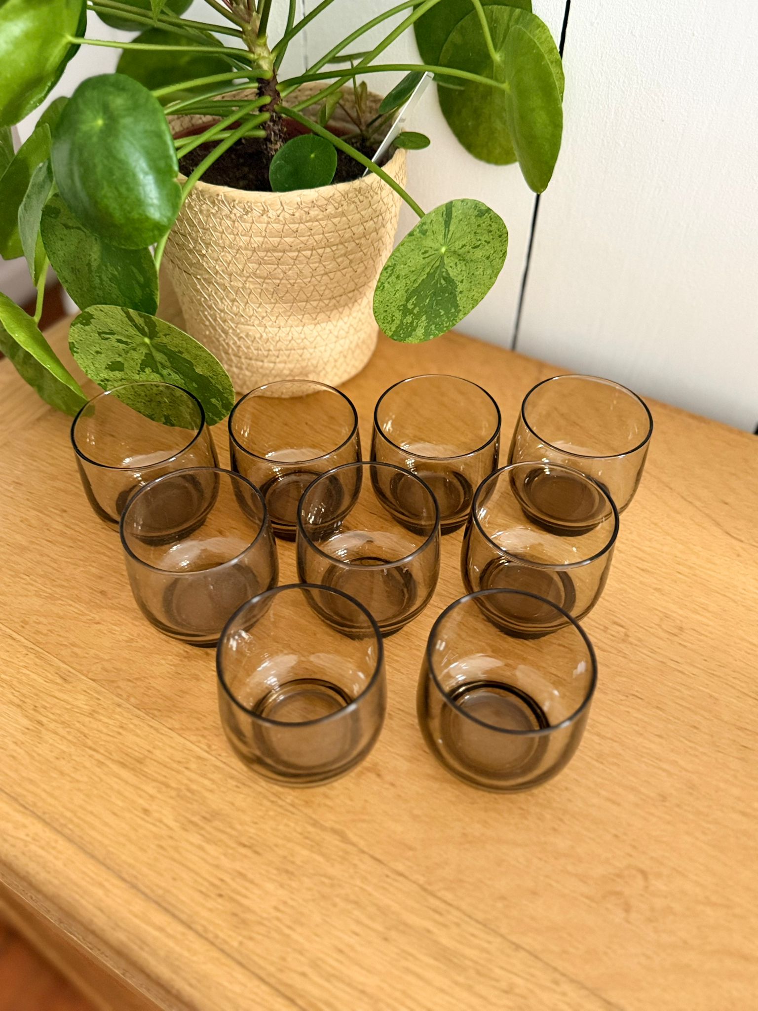 lot de 5 bols duralex vintage en verre fumé – années 70 lot de 5 bols duralex vintage en verre fumé – années 70
