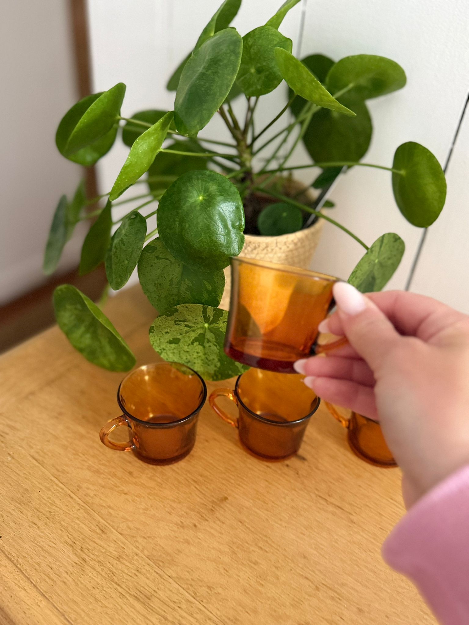 lot de 4 tasses vintage duralex en verre ambré lot de 4 tasses vintage duralex en verre ambré