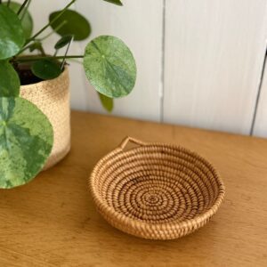petit panier vide poches en rotin tressé vintage