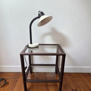 table d'appoint vintage en plastique brun et plateaux en verre – années 70