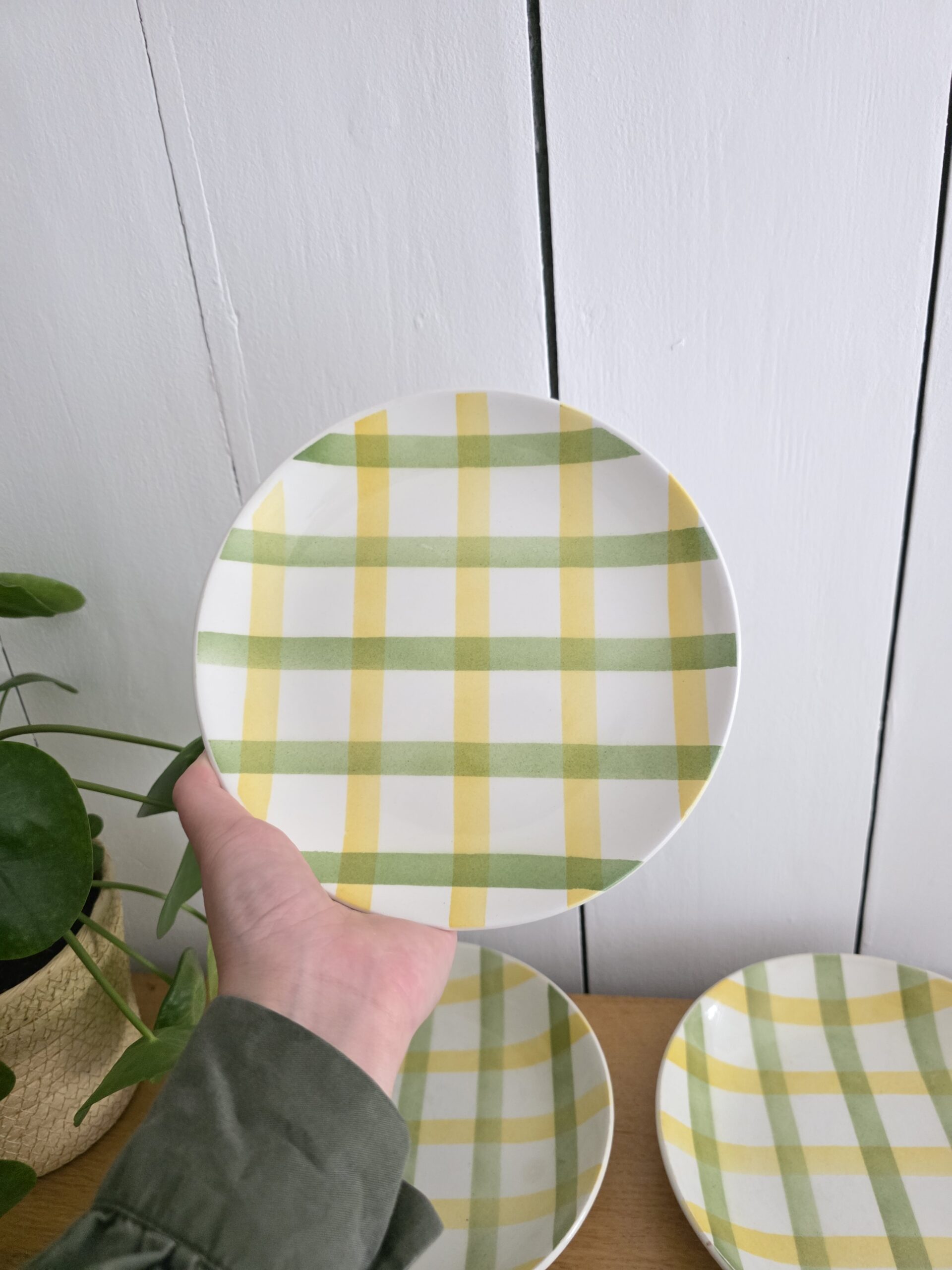table d'appoint vintage en plastique brun et plateaux en verre – années 70