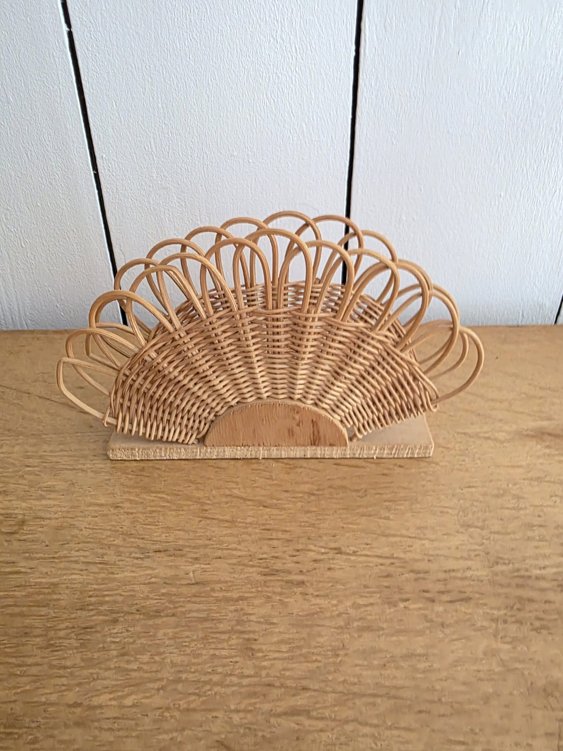 panier vintage en rotin tressé – corbeille à fruits bohème