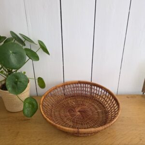 panier vintage en rotin tressé – corbeille à fruits bohème