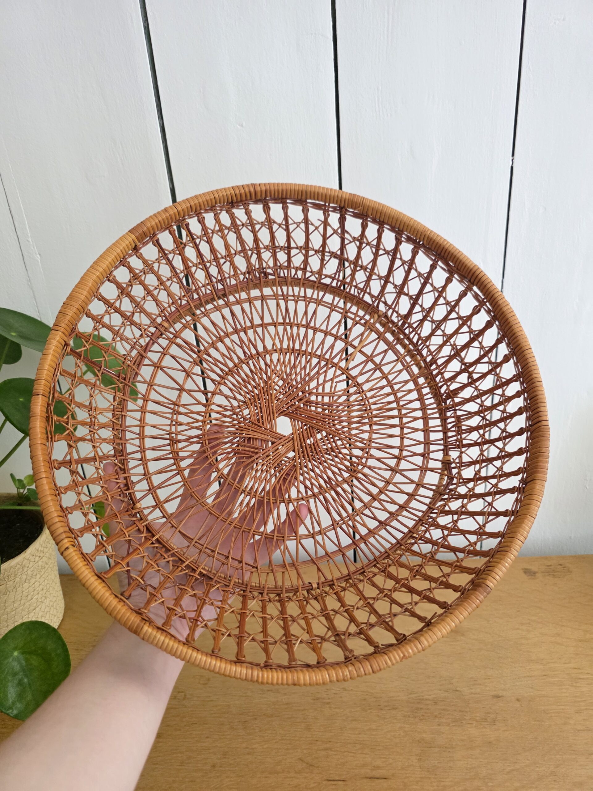 panier vintage en rotin tressé – corbeille à fruits bohème