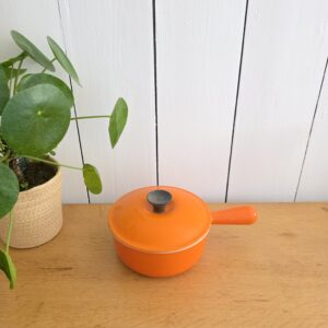 casserole le creuset n°18 en fonte émaillée orange avec couvercle – made in france