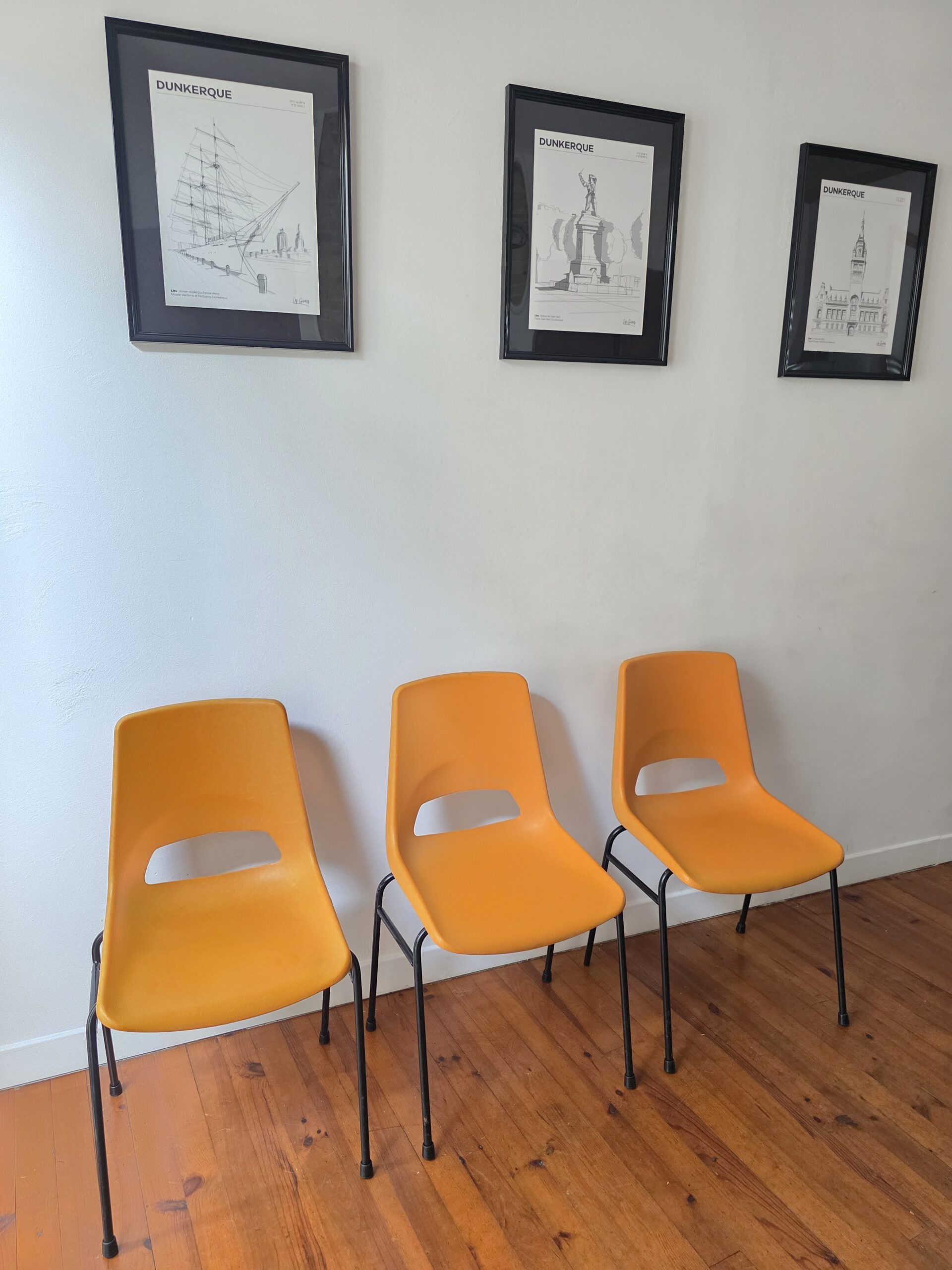 lot de 3 chaises vintage grosfillex orange – réf. 2002 – made in france