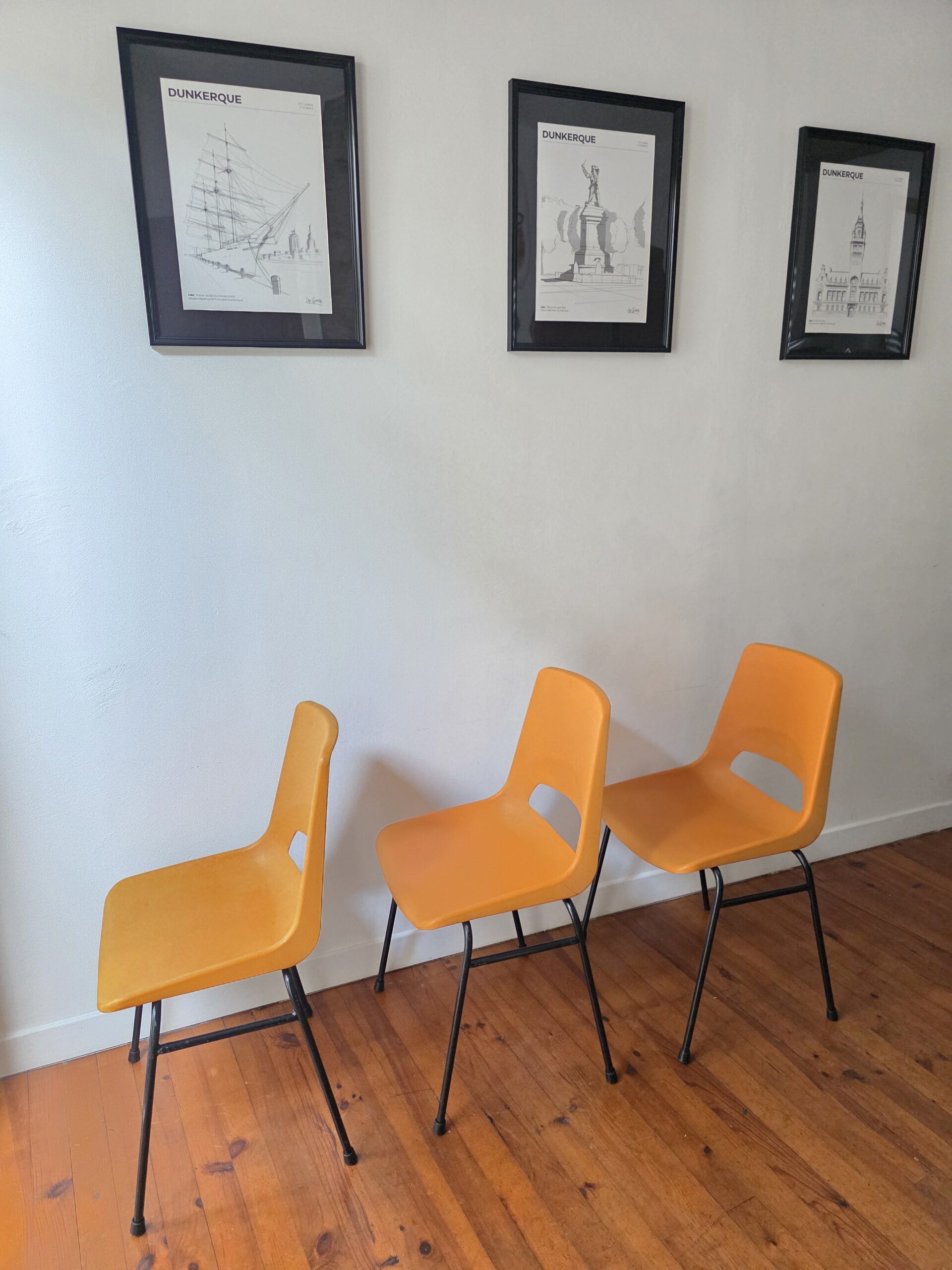 lot de 3 chaises vintage grosfillex orange – réf. 2002 – made in france