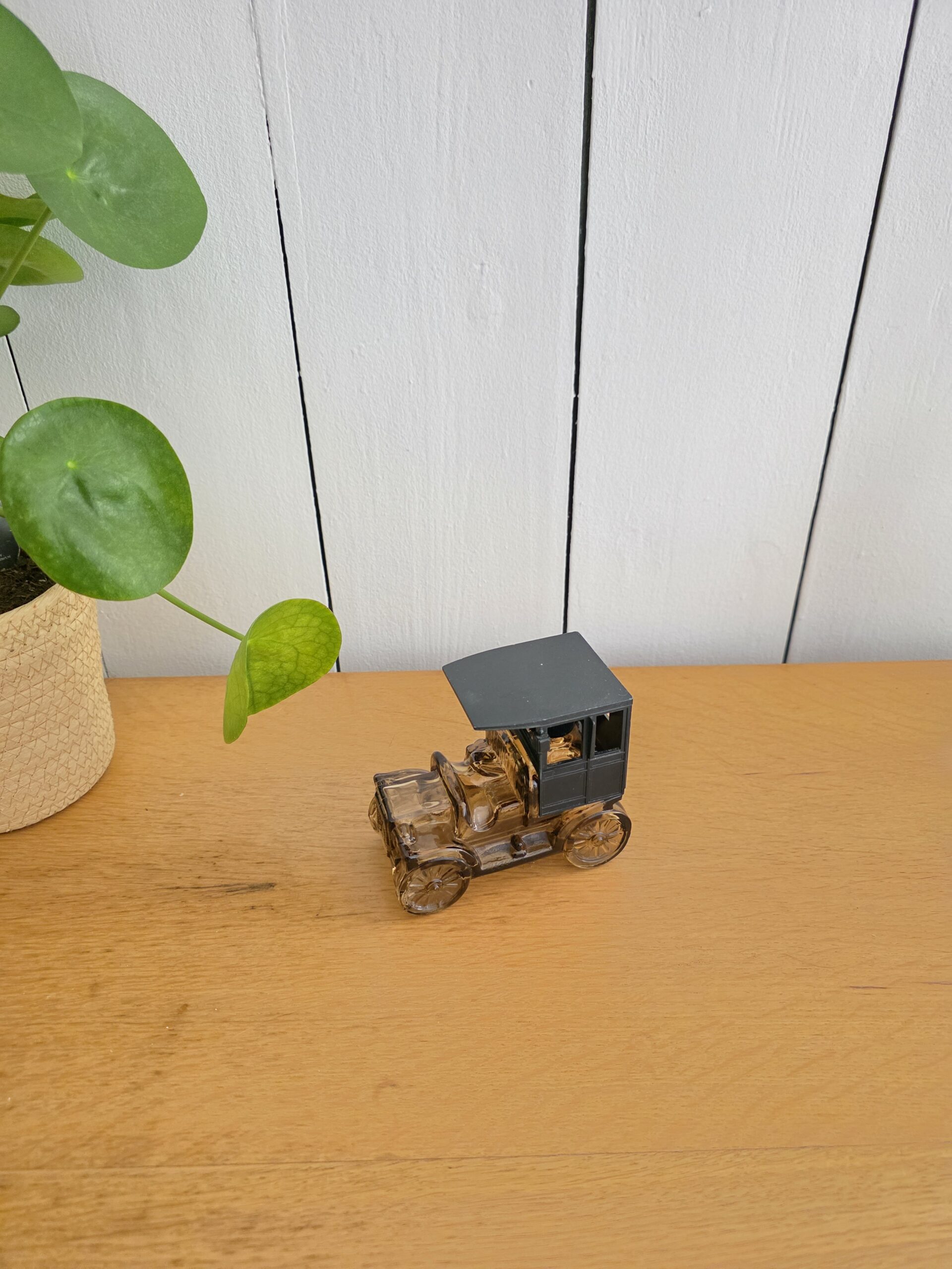 Bouteille Avon voiture ancienne vintage – Flacon en verre fumé
