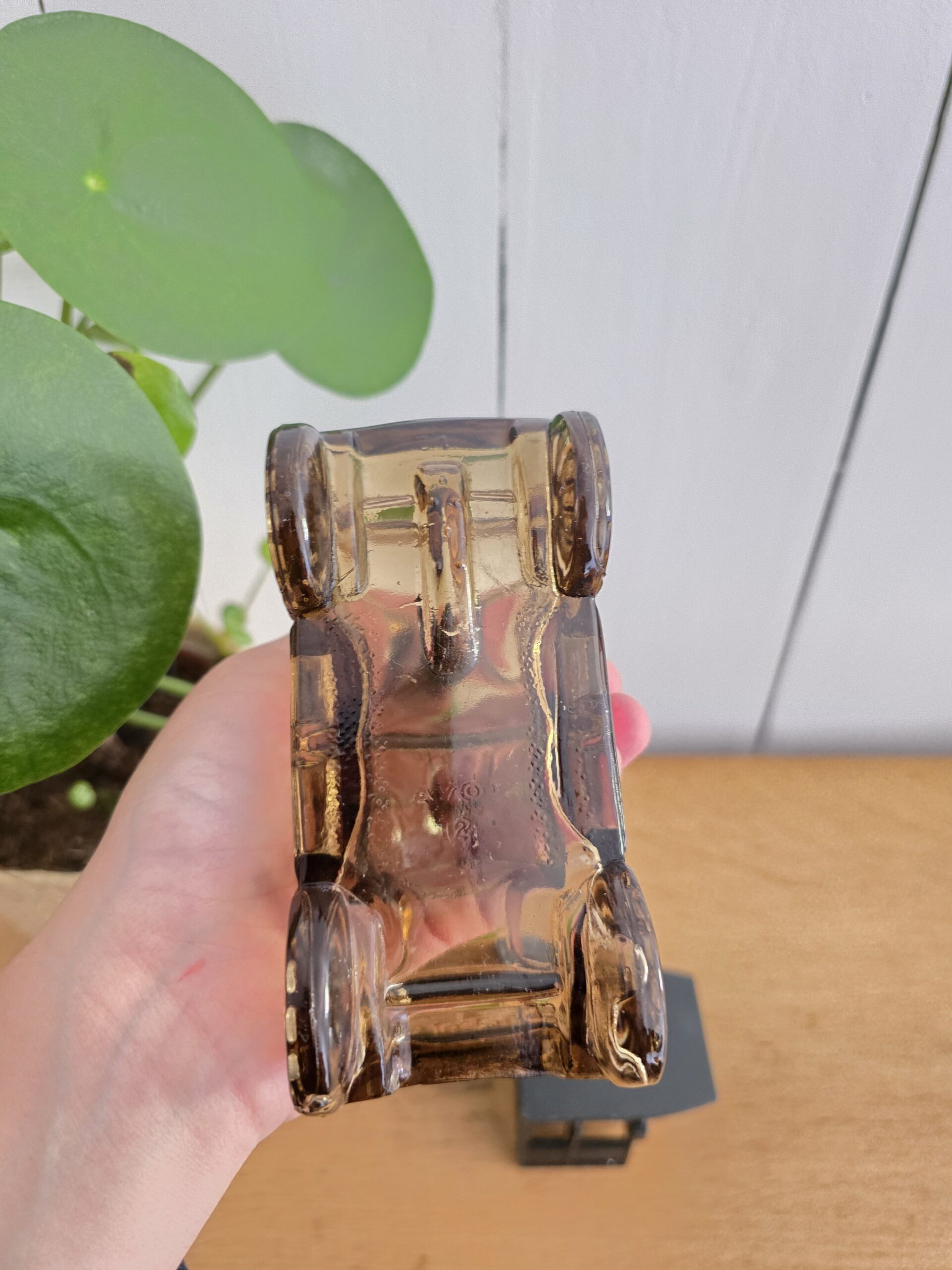 Bouteille Avon voiture ancienne vintage – Flacon en verre fumé – Image 7