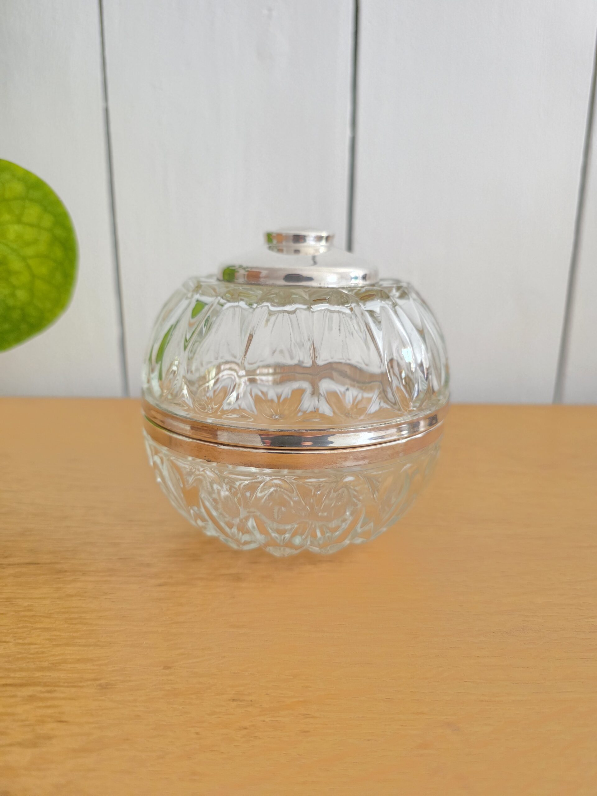 Bonbonnière Avon vintage en verre transparent
