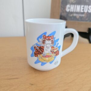 Mug Arcopal Esso vintage avec décor tigre France