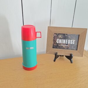 Thermos vintage vert et rouge