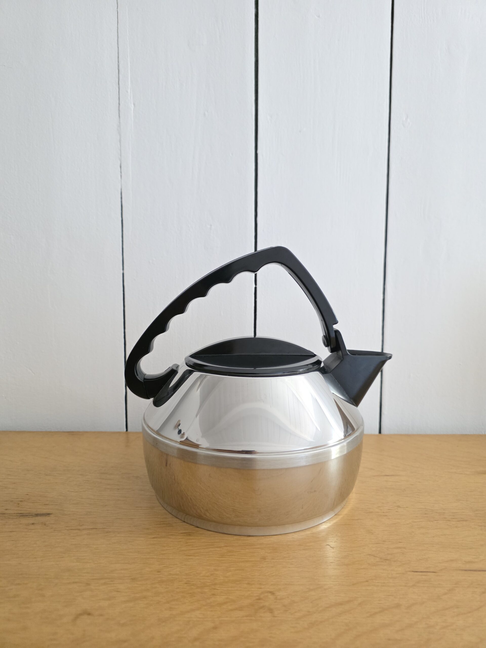 Poignée noire ergonomique bouilloire Fissler vintage