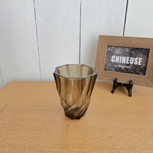 Petit vase LEVER vintage en verre fumé ambré – années 70