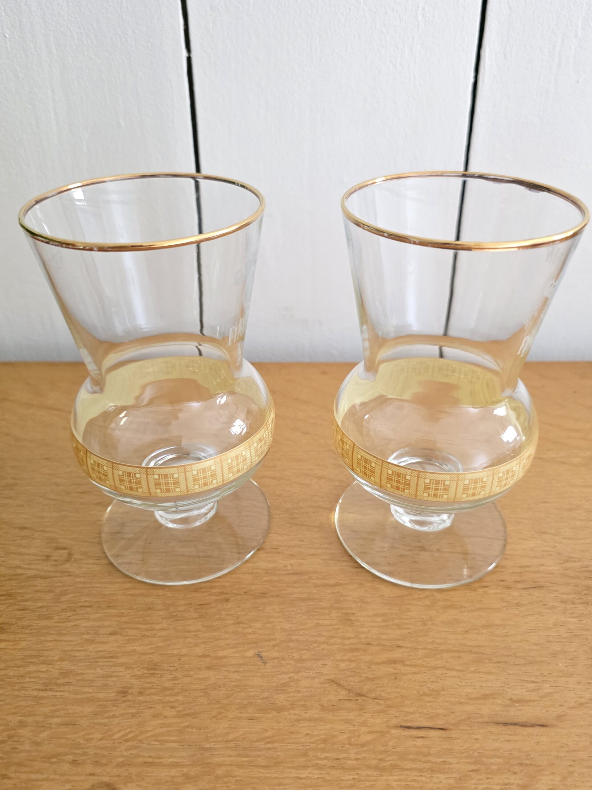 Lot de 2 Verres Gordon Finest Gold Vintage – 33 cl – Image 3