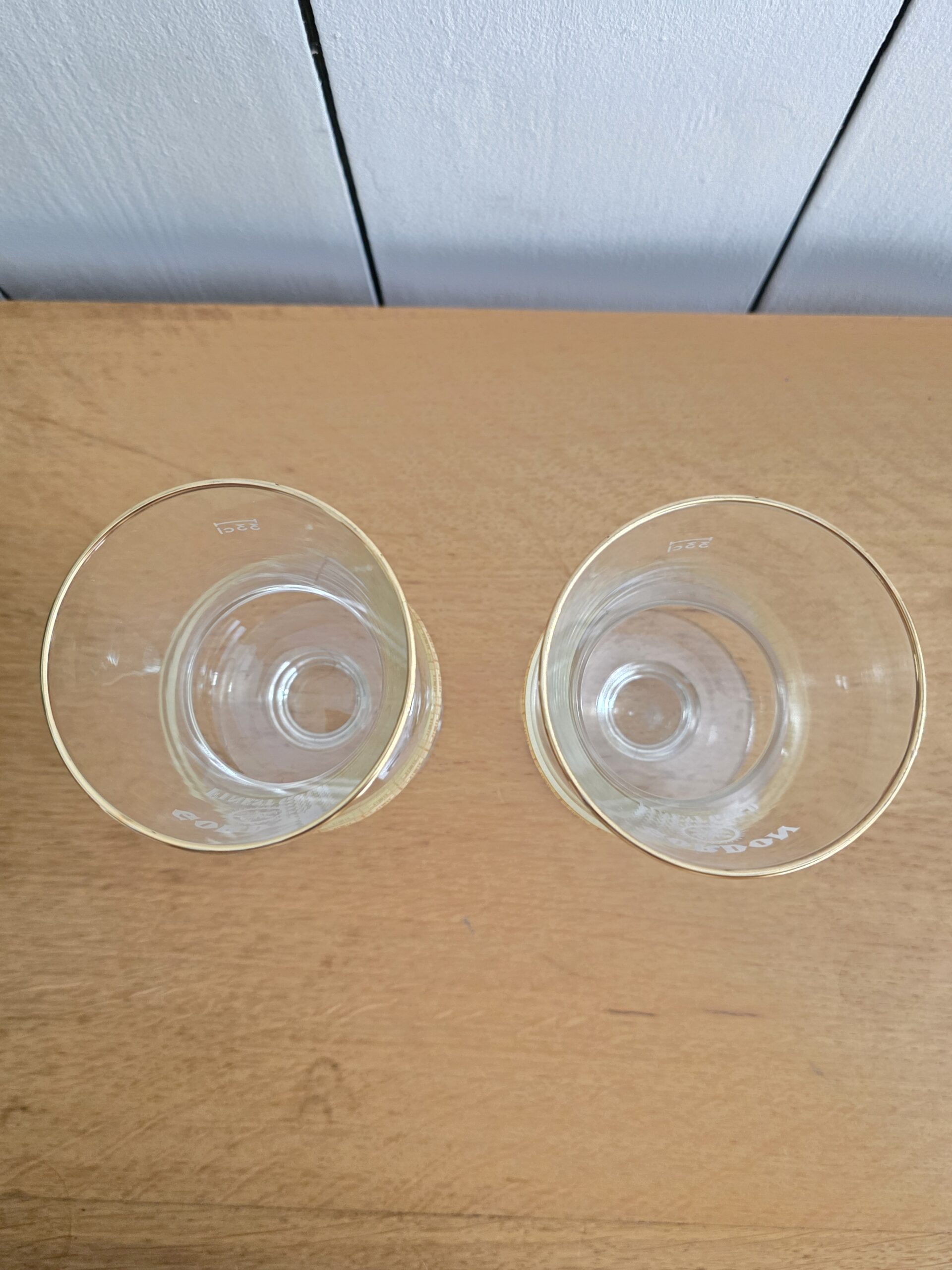 Lot de 2 Verres Gordon Finest Gold Vintage – 33 cl – Image 6