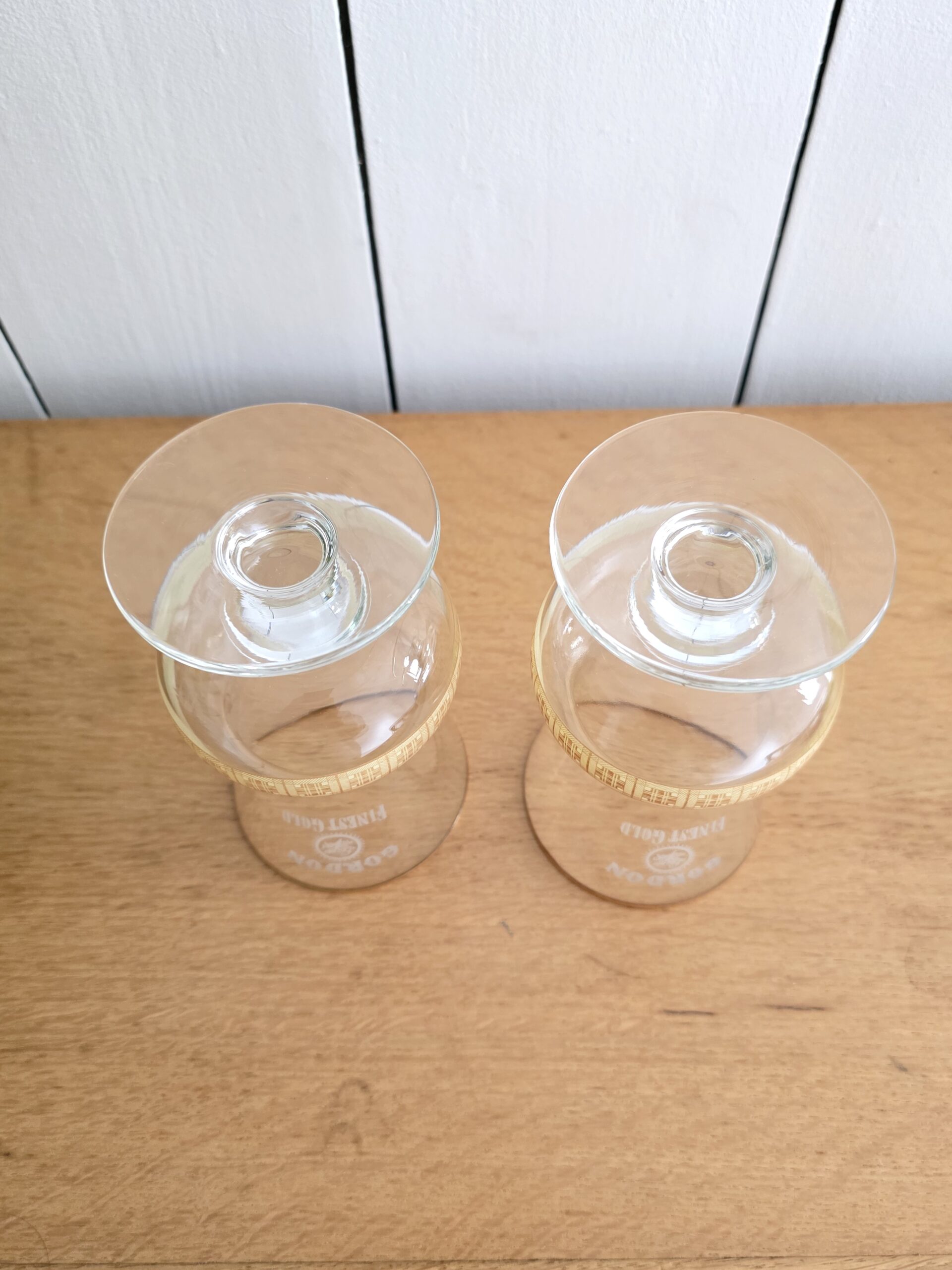 Lot de 2 Verres Gordon Finest Gold Vintage – 33 cl – Image 5