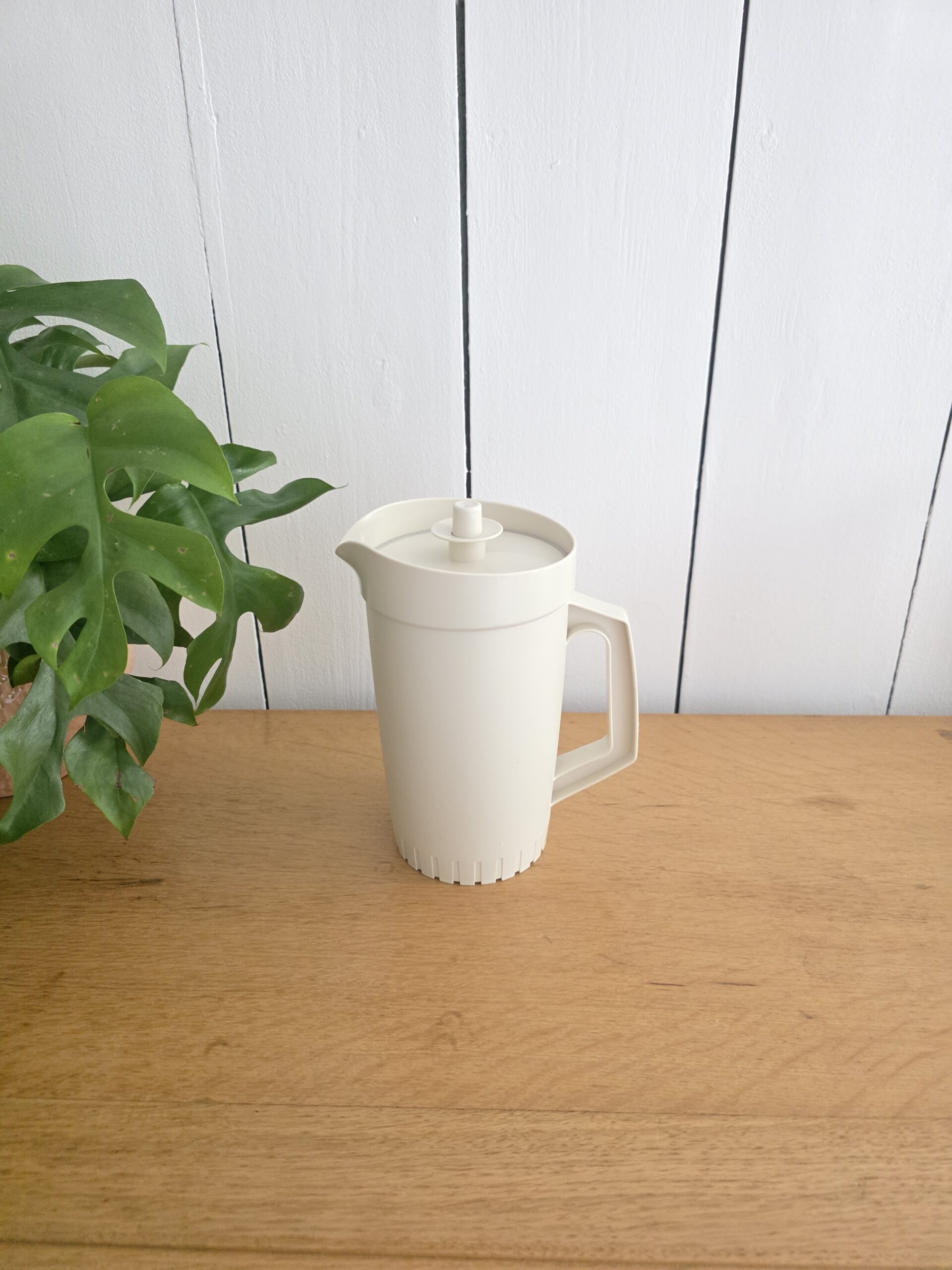 Pichet Tupperware vintage beige – Made in Belgium