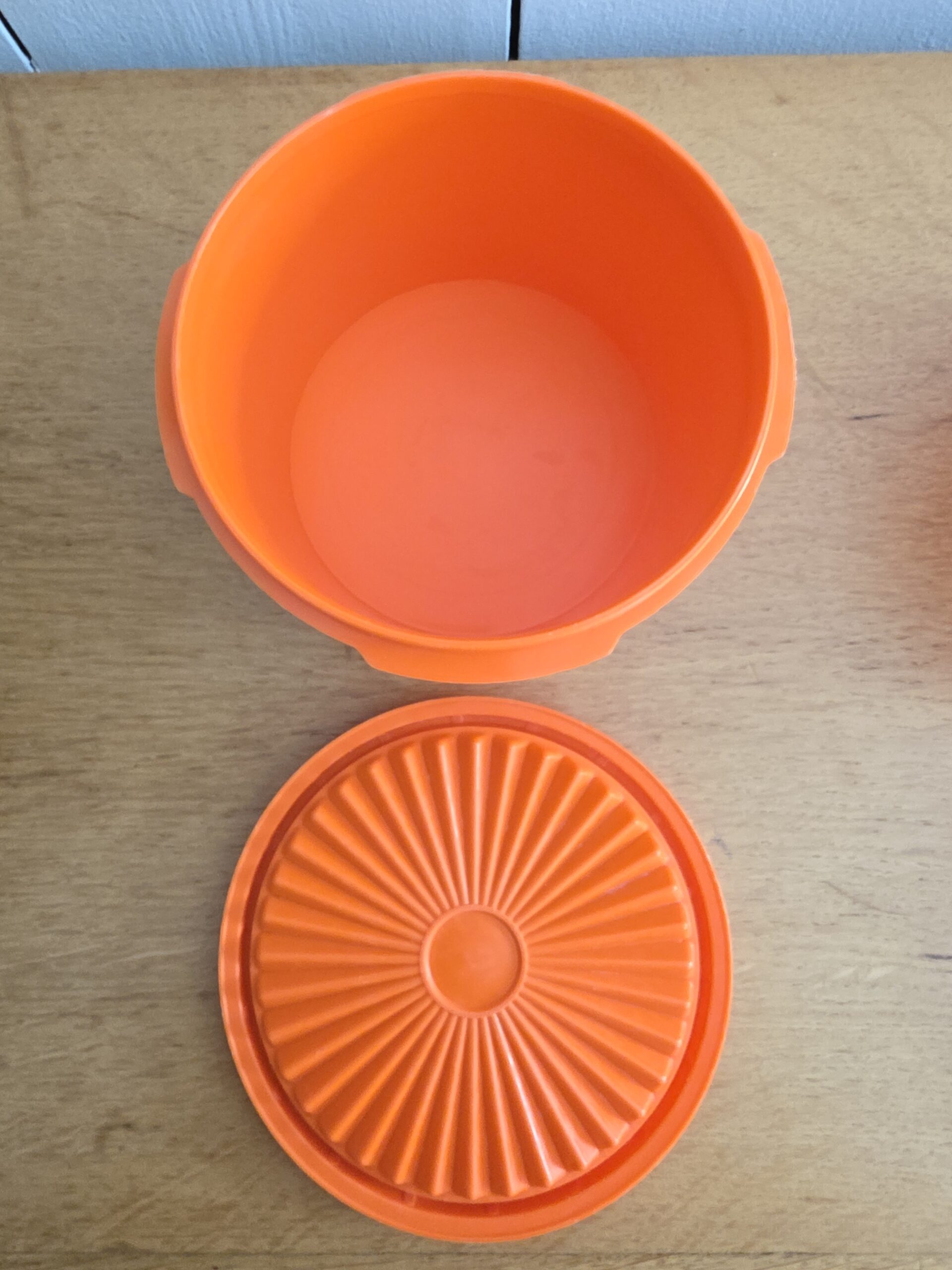 Lot de 2 boîtes Tupperware Soleil d’Or orange vintage années 70 – Image 4