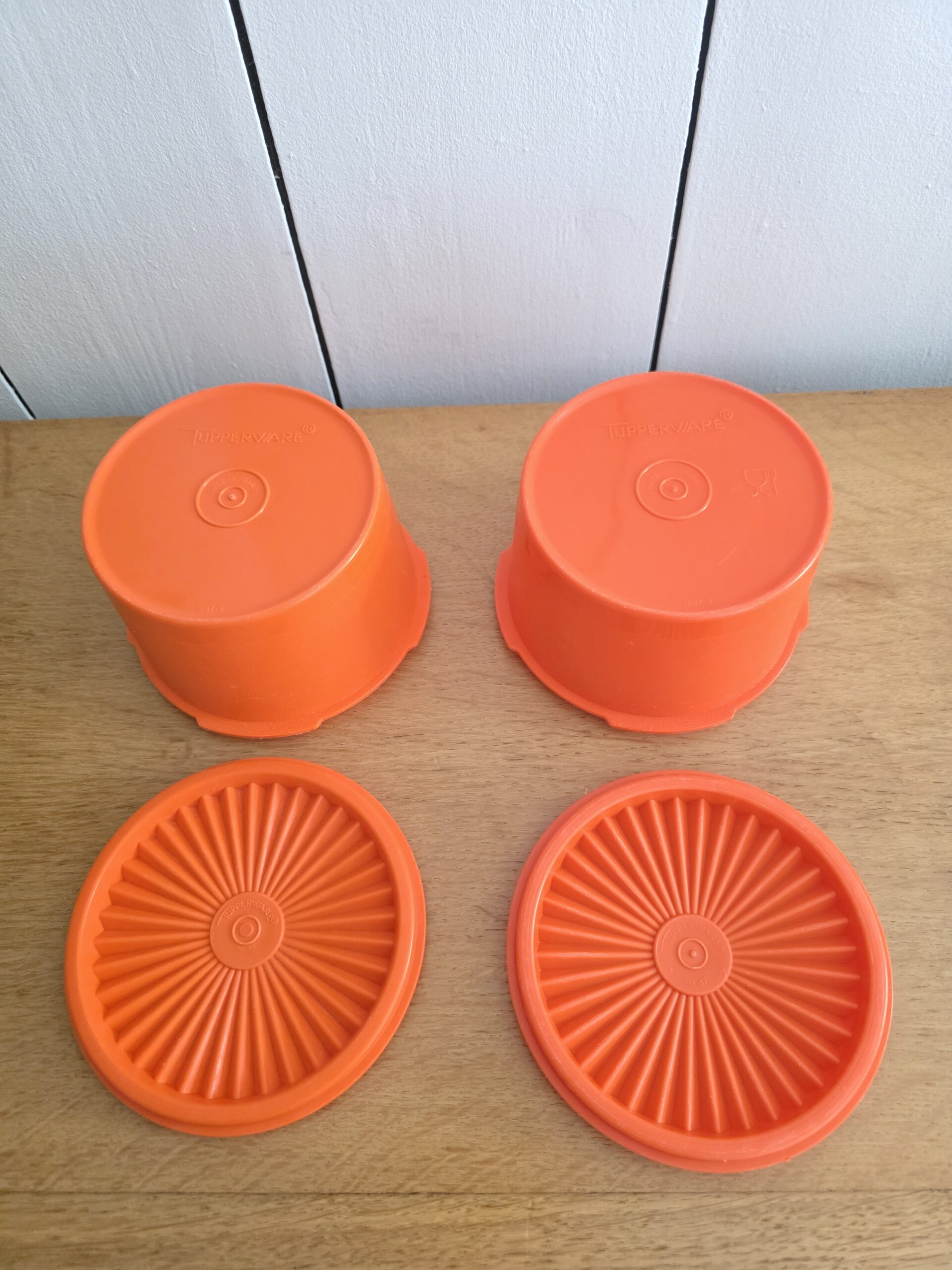 Lot de 2 boîtes Tupperware Soleil d’Or orange vintage années 70 – Image 3