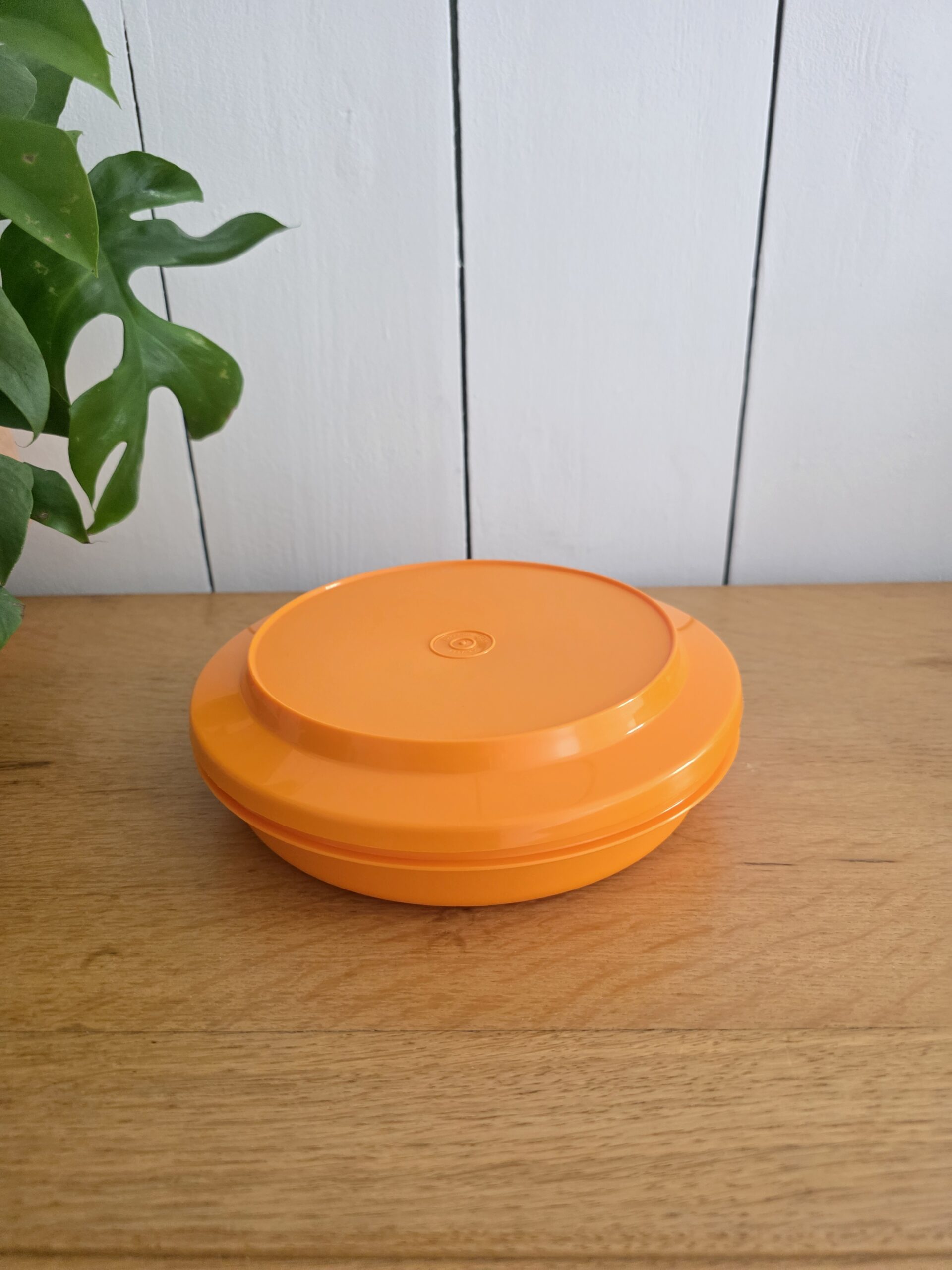Tupperware 1337-20 Seal-N-Serve vintage orange années 70