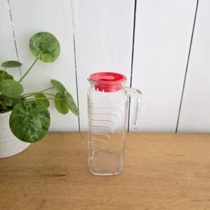 Carafe Covreto Italy vintage en verre avec couvercle rouge